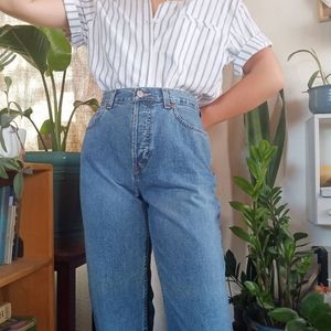 GAP High Waisted Mom Jeans